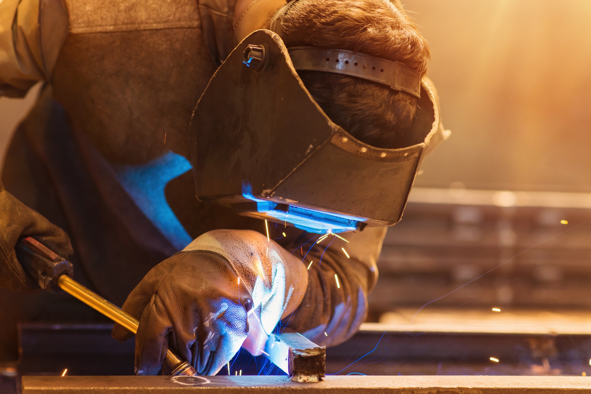 man-welding.jpg