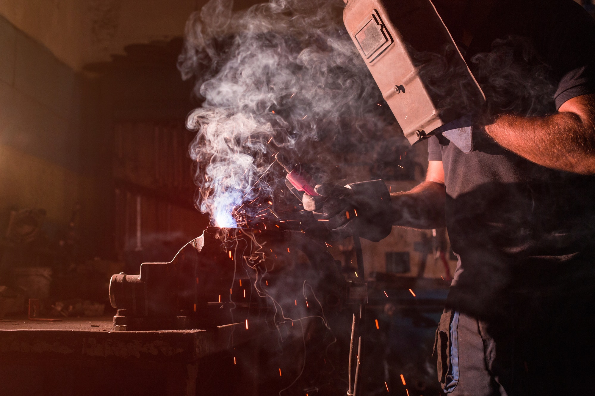 worker-welding.jpg